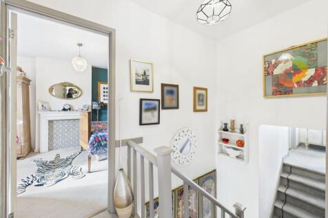 First Floor Landing (Split Level)