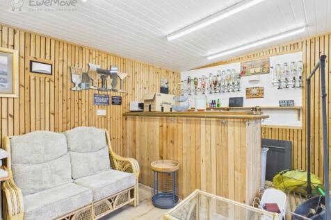 CAM05065G0-PR0013-STILL019