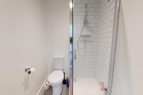 185-Hotwell-Road-Shower-Room