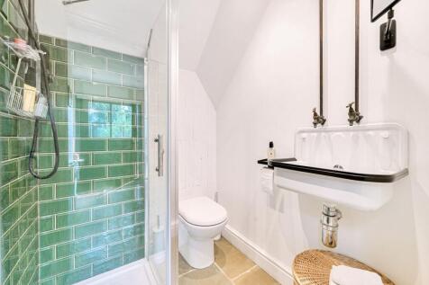 Coach House Shower Room