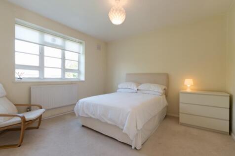 39 Melford Court-1