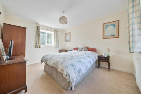 1325780-17-687685...