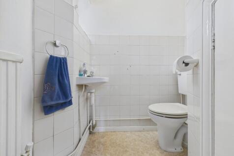 CAM04273G0-PR0158...