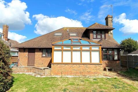 1 Grazebrook Close - Rear.jpg