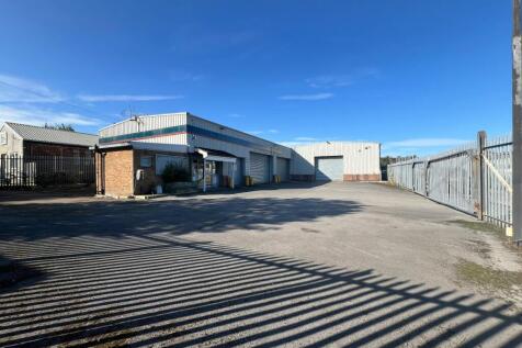 Light Industrial to rent in harrogate