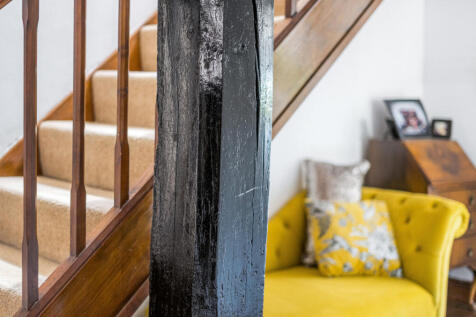 1281793-6-68272e0...