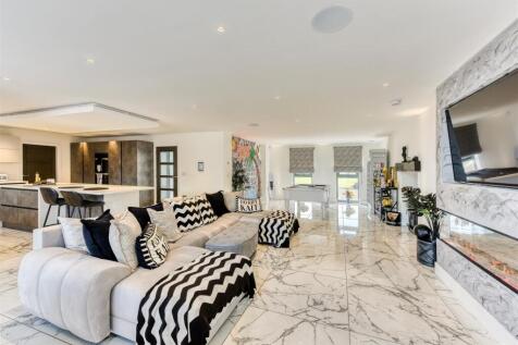 The Stables, Mile Flat-Kitchen,Family Area.jpg