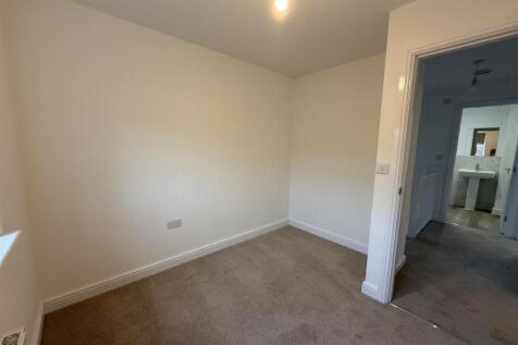 Bedroom 3.jpg