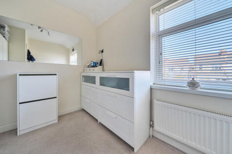 1306687-10-6849a4...