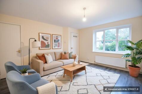 3 bed, 1 bath Semi-Detached in Manchester - Photo 4