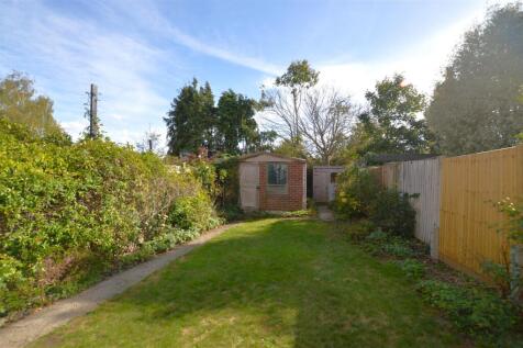 24 Ashley Drive garden.JPG