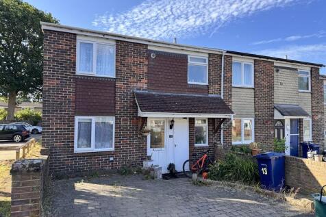 13 Strudwicks Fie...