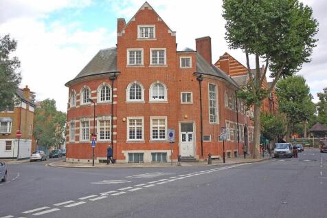 Utility Bills Included (Water & Electricity) + Complimentary WiFi A fantastic studio apartment set within an impressive warehouse conversion, offering the perfect mix of modern comfort and industrial
