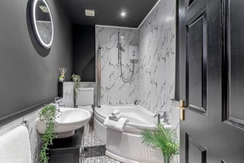 Bathroom - A.jpg