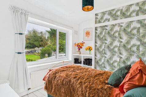 17. CAM01984G0-PR0536-STILL015