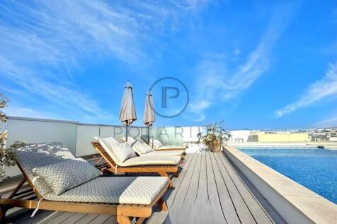 A stunning 3 bedroom penthouse for sale in Malta w