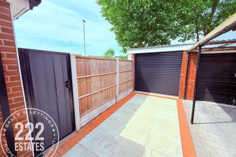 PHOTO-2025-06-13-14-37-38 (4).jpg