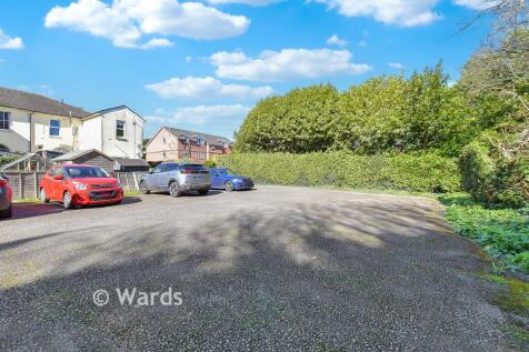 Driveway/Parking ::