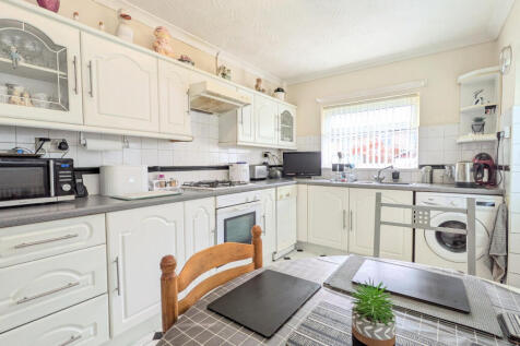 PXL_20251001_094343961.MP~2