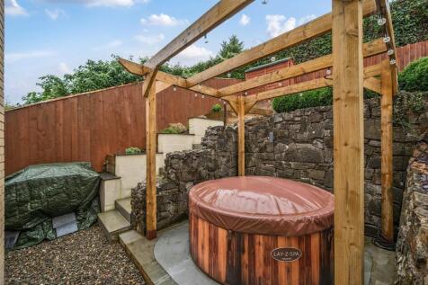 Patio area with tiered steps.jpg