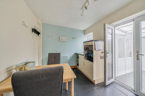 1353244-8-68c1762...