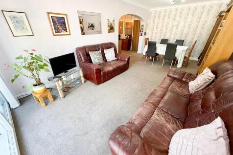 Open Plan Kitchen Diner & Snug