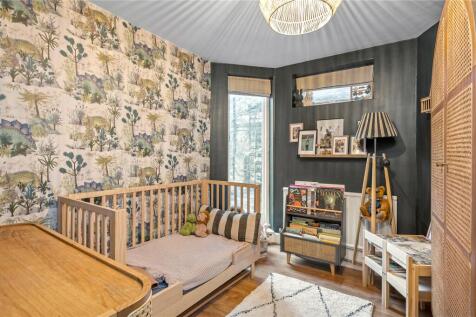 2 bed, 1 bath Apartment in edinburgh - Photo 9