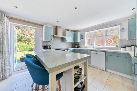 1314298-1-685431b...