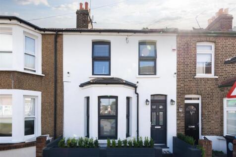 Pretoria Avenue, E17