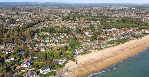 Aldwick Beach to the South Downs