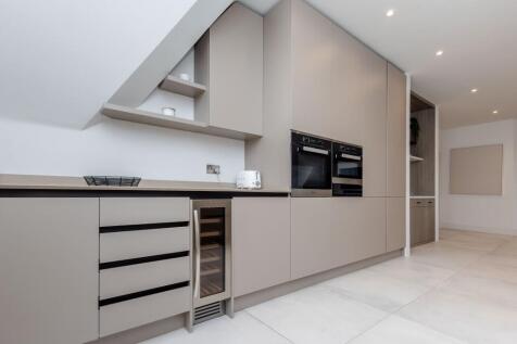 Kitchen right side