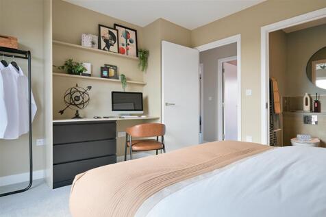 Canalside Quarter, The Eliot, principal