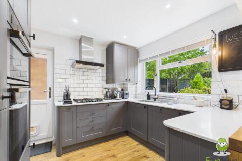 EweMove Basingstoke Avon Road Kitchen