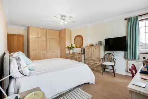 1548903635 - WESTCOTT WAY, SM2 - 29.jpg