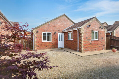 4 Half Acre 18th ...