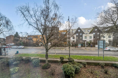 1403988-18-697cda...