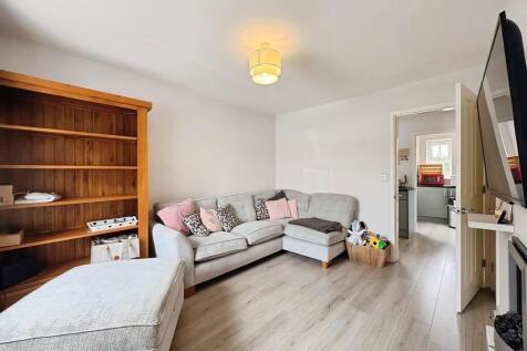 Available to the market is this well-presented two-bedroom, unfurnished mid-terraced house, ideally situated in the heart of the popular village of Woodlesford. Conveniently located less than a ten-mi