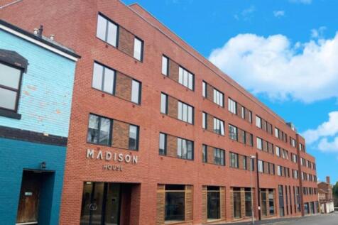 John Shepherd is happy to present this one bedroom furnished apartment located at Madison House. Available to rent from early September!
