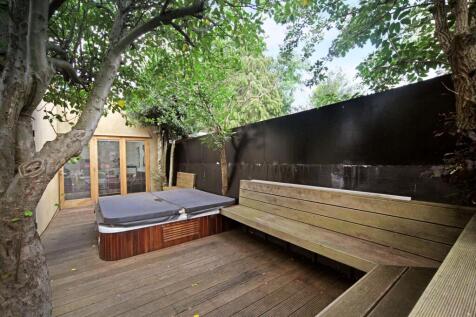 Hot tub