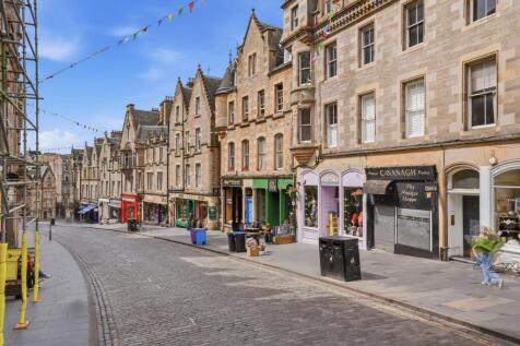 If you wish to apply for this property / request a viewing, please fill in the contact form and we will send you further details via e-mail.?? Large, furnished 1-bed property in the heart of Edinburgh
