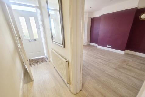 Hallway to Lounge