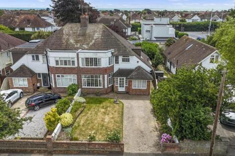 4 robson road front.JPG