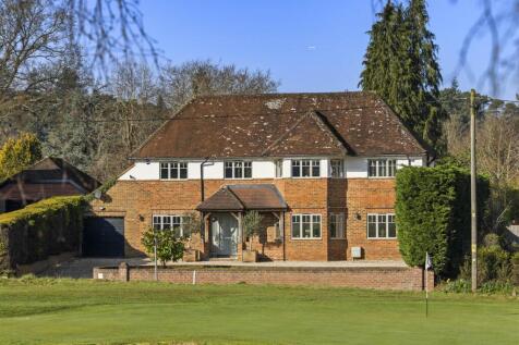 Haycorns Blighton Lane The Sands Farnham GU10 1PU-