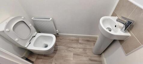 Cloakroom/W.C