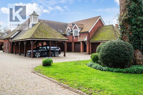 Austyns Place KT17 1SQ