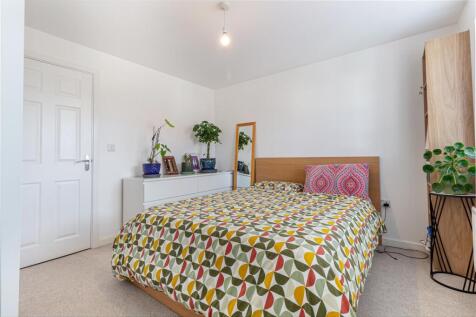 bedroom-1-2.jpg