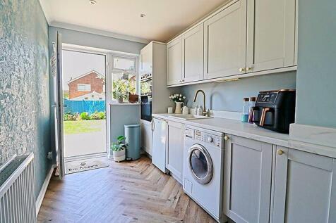 Extended Kitchen / Utility