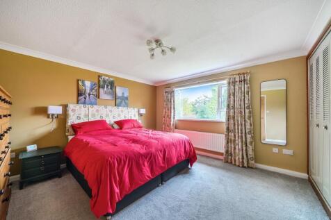 1380218-10-6914a95f8fcde