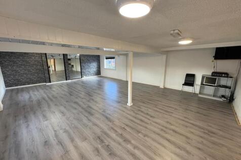 WhatsApp Image 2025-10-23 at 17.27.44 (1).jpeg