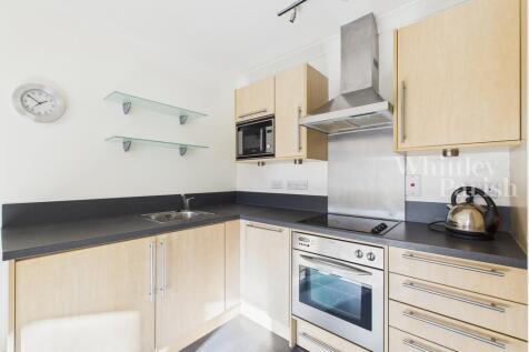 CAM04332G0-PR0515...